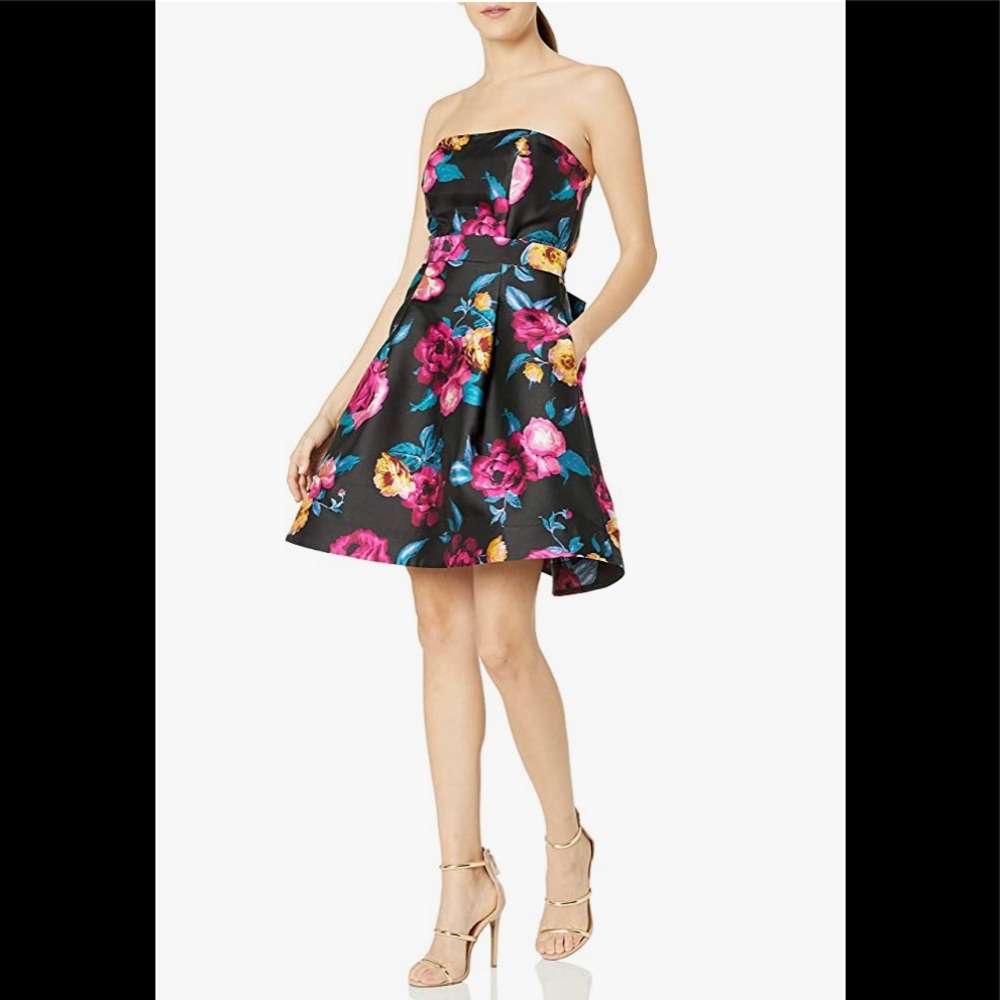 NWT Betsey Johnson Size 6 Strapless Floral Dress